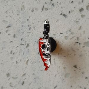 Macarbe Death Killer's Knife Blood Drip Skull Face Lapel Pin